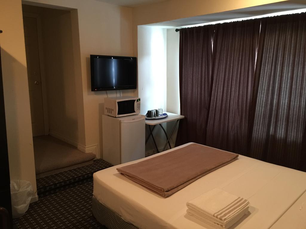 Adas Guesthouse Τορόντο Δωμάτιο φωτογραφία