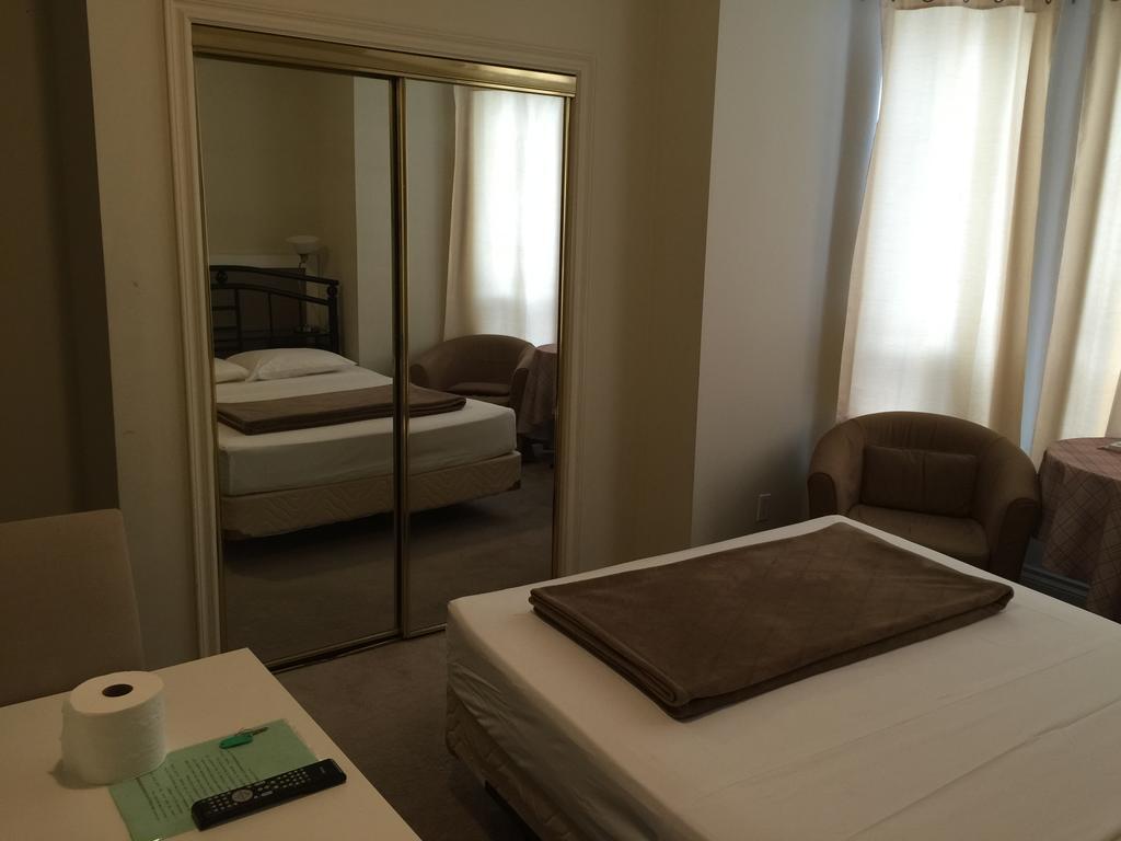 Adas Guesthouse Τορόντο Δωμάτιο φωτογραφία