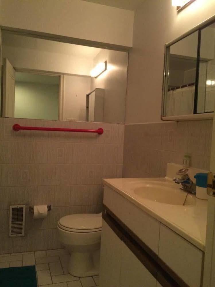Adas Guesthouse Τορόντο Εξωτερικό φωτογραφία